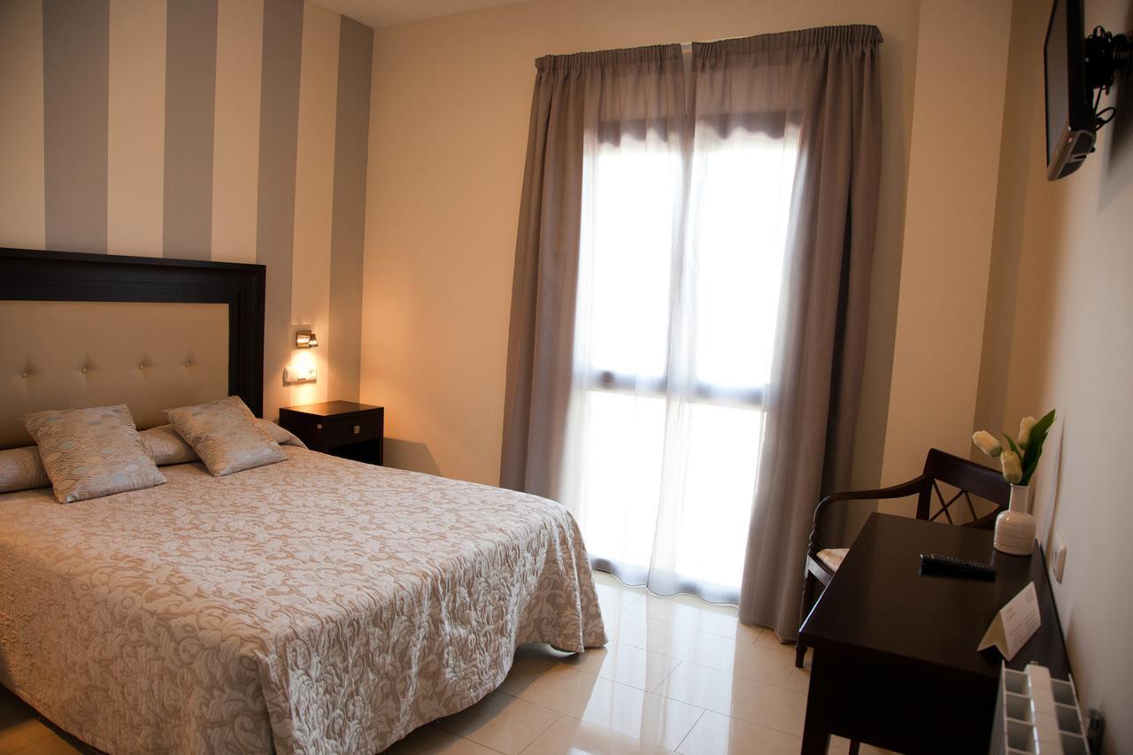 Hotel El Capricho Villanueva del Trabuco Dış mekan fotoğraf